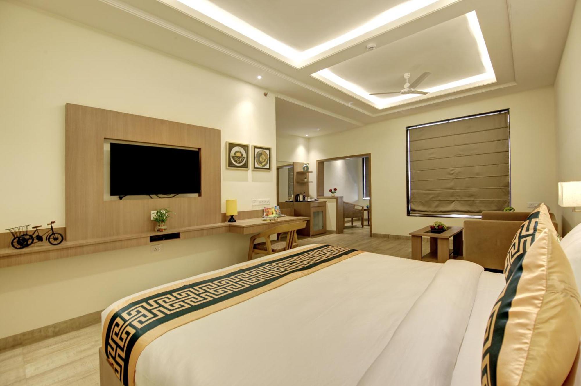 Airport Hotel Claytone New Delhi Exterior photo